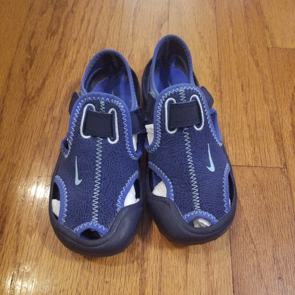 nike sunray protect size 12